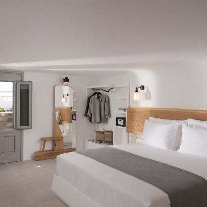 SUNSET JUNIOR SUITE WITH OUTDOOR HOT TUB